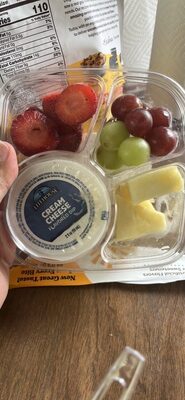 READYMEALS FRUIT & CREAM CHEESE DIP