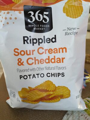Rippled Sour Cream & Cheddar Potato Chips