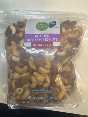 Roasted Deluxe Mixed Nuts