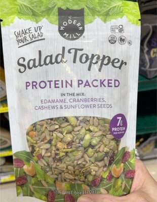 Salad topper