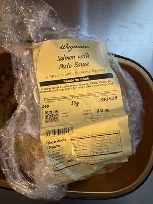 Salmon With Pesto Sauce W/bread Crumbs & Cheese Topping