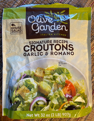 Seasoned croutons, garlic and romano