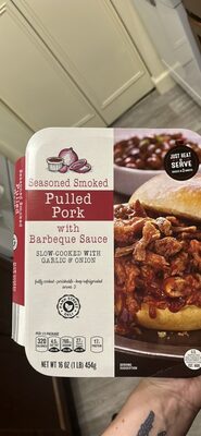 Seasoned Smoked Pulled Pork with Barbeque Sauce