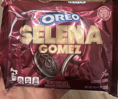 Selena's Chocolate & Cinnamon Creme Cookies