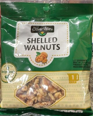 Shelled walnuts