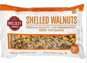 Shelled walnuts