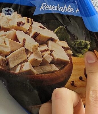 Skinless diced chicken