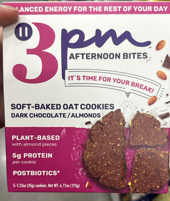 Soft-Baked Oat Cookies Dark Chocolate/Almonds