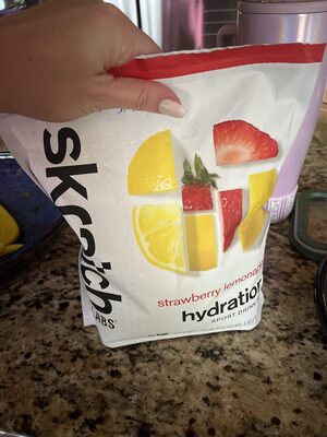 Strawberry Lemonade Hydration