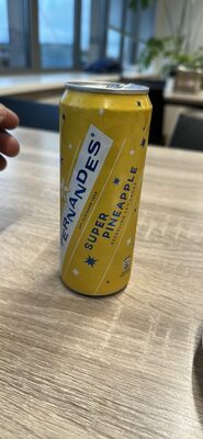 SUPER PINEAPPLE SPARKLING LEMONADE