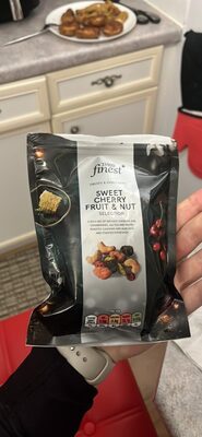 SWEET CHERRY FRUIT & NUT SELECTION