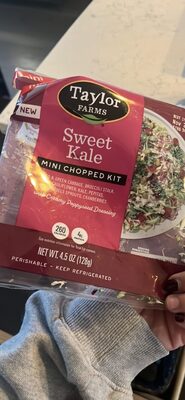 Sweet Kale Mini Chopped Kit