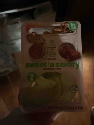 Sweet 'n Savory Snacking Tray