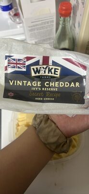 Vintage Cheddar Ivy's Reserve Aged Cheese