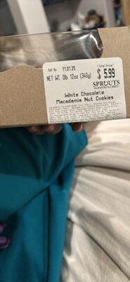 White Chocolate Macadamia Nut Cookies