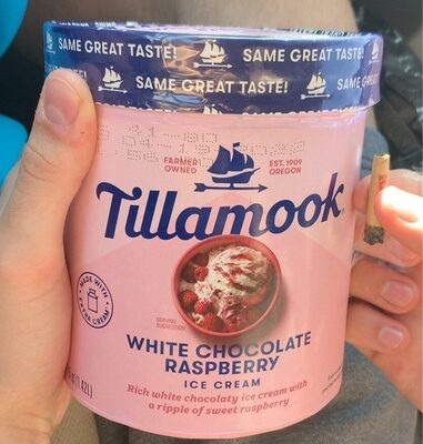 white chocolate rasberry ice cream