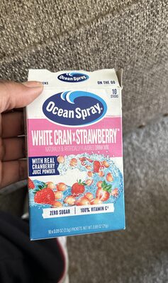 WHITE CRAN x STRAWBERRY NATURALLY & ARTIFICIALLY FLAVORED DRINK MIX