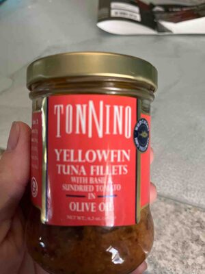 Yellowfin Tuna Fillets With Basil & Sundried Tomato In Olive Oil