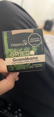 Yogurt griego entero con dulce