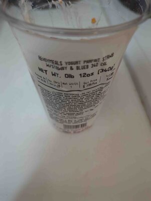 Yogurt Parfait Strawberry with Strawberries and Blueberries